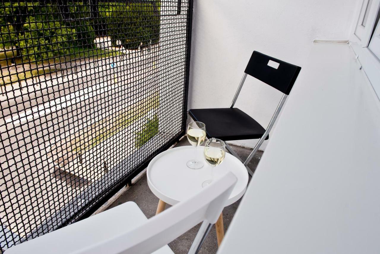 Apartament Powisle With Balcony Varsovie Extérieur photo